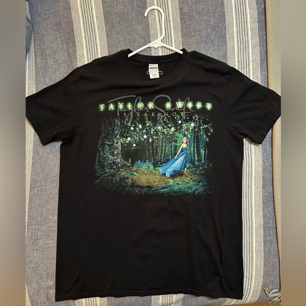 Taylor Swift 2011-12 Speak Now concert T-shirt size large